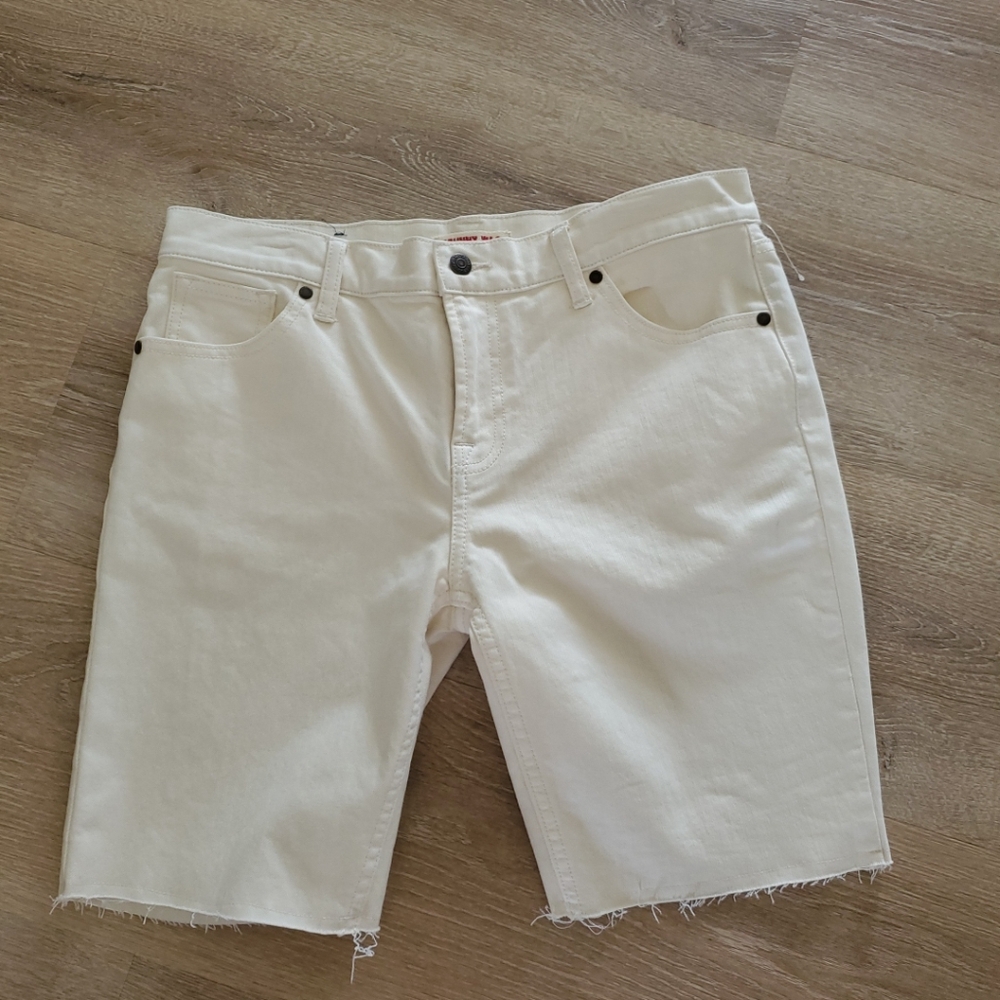 Johnny Was Boyfriend Denim Raw Hem Jean Shorts Size 28